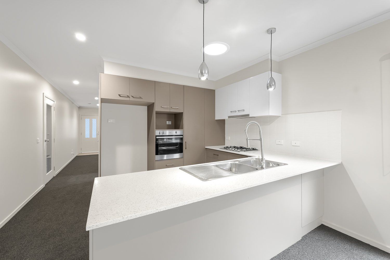 Lifestyle Communities Lyndarum - Front row to the good life