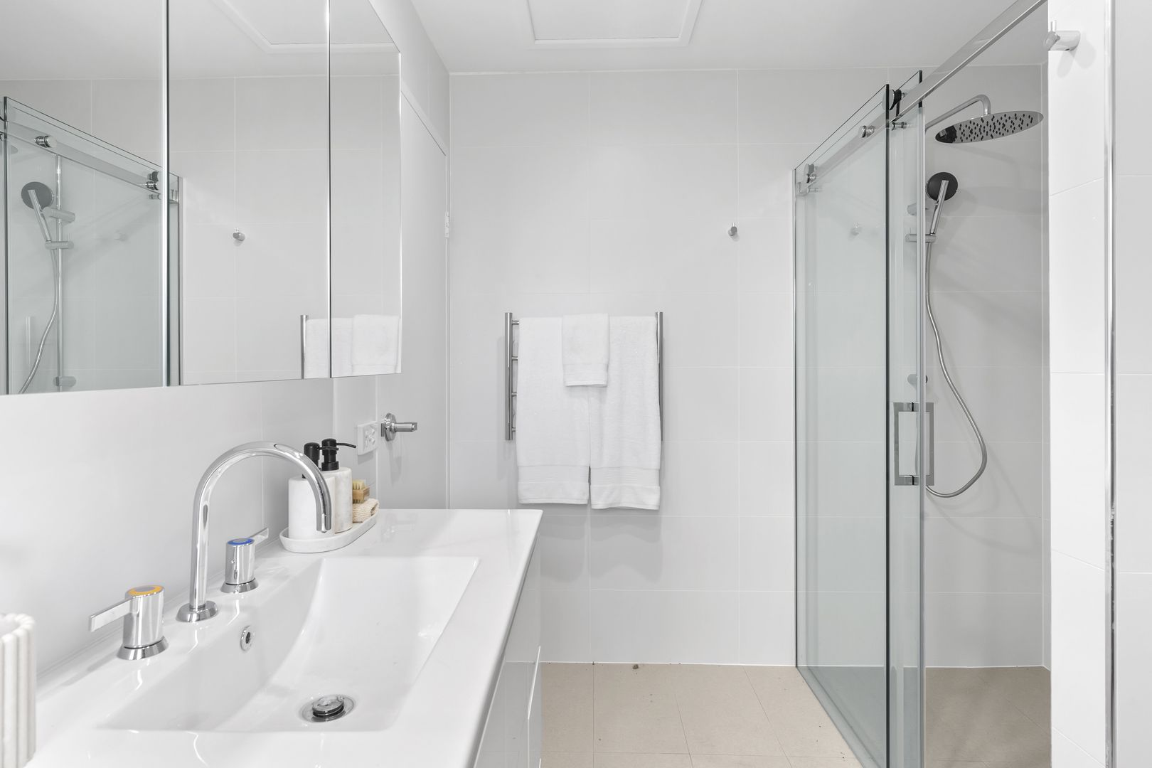 Unit 48 - Newly refurbished and spacious 2 bedroom apartment