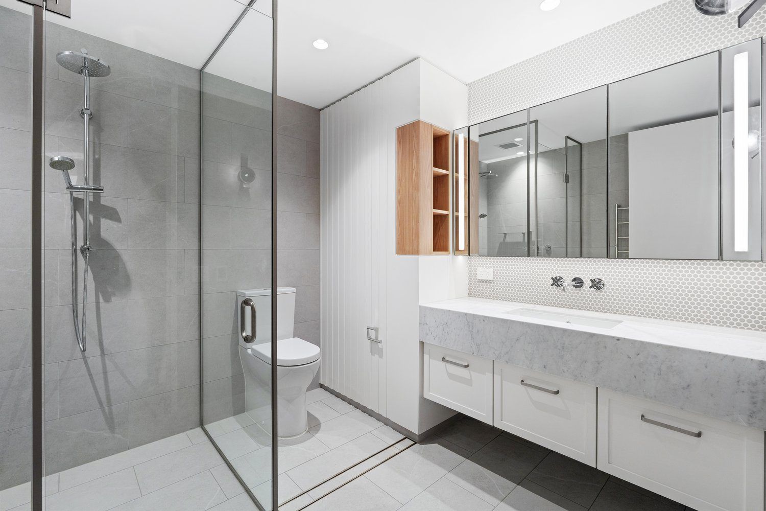 Three-Bedroom Apartment in Pet-Friendly Gordon Quarter