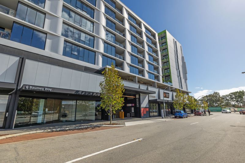 Great Location, Modern & Professional Lifestyle!