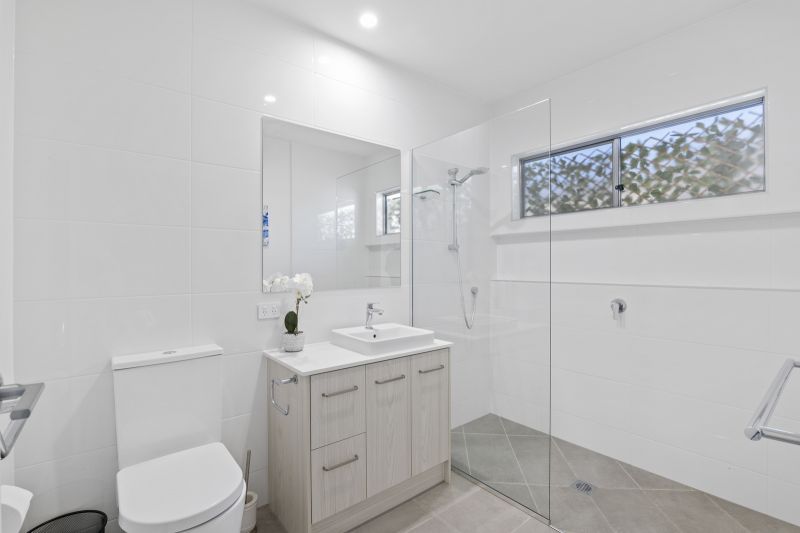 Site 43 - Established Kalbar