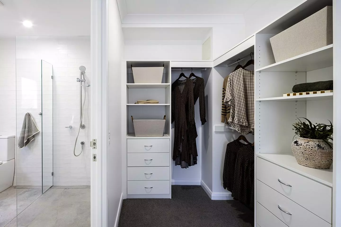 003 Spoonbill Avenue/33 Shearwater Drive, Shortland, NSW 2307