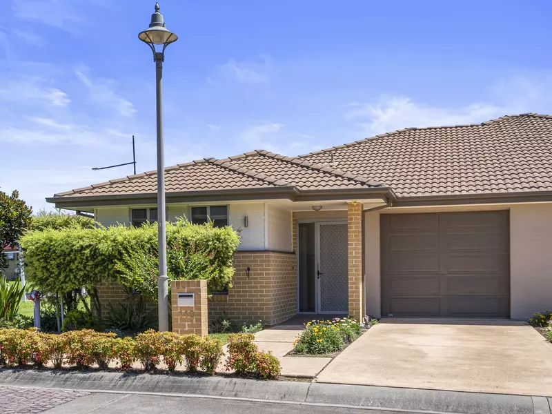 Corner Villa with Large Garden and Fresh Interiors