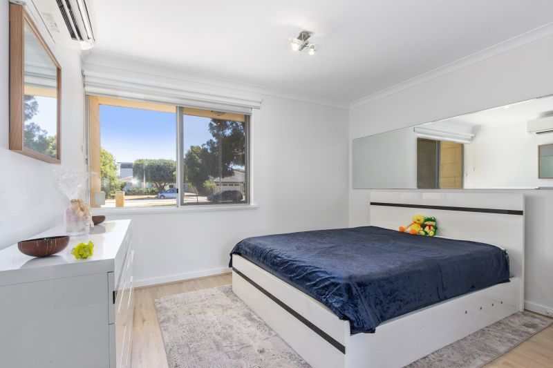 Charming Yokine Gem!