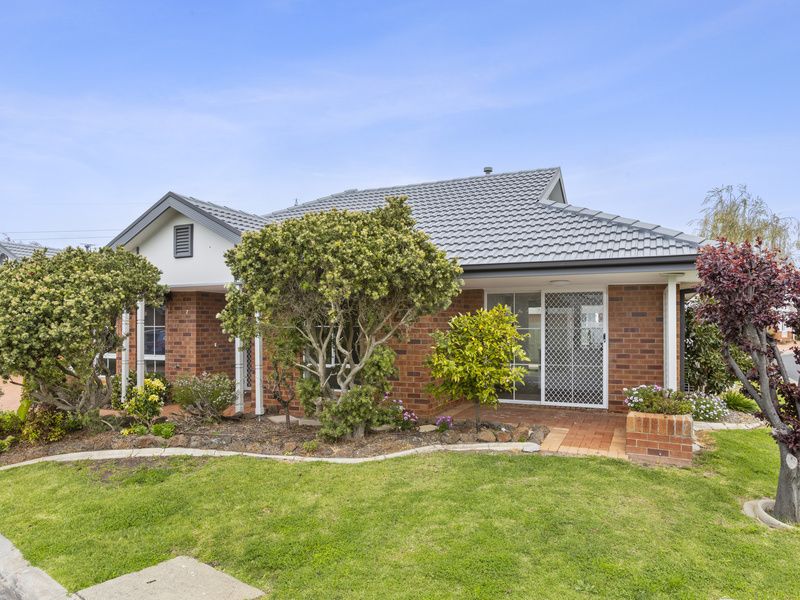 Stylish Renovation in Beautiful Village Setting