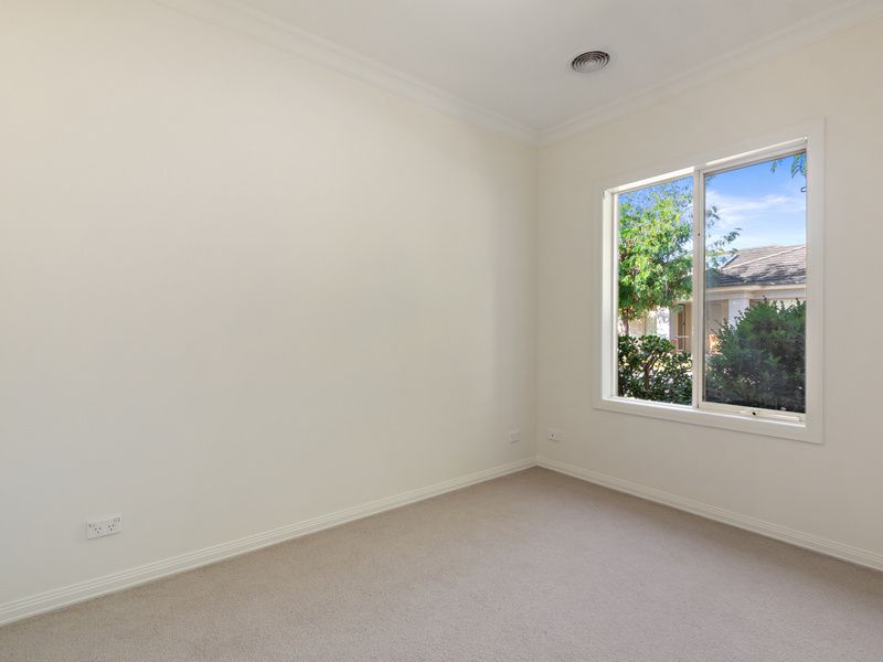 Stylish Villa with Space, Flair and a Fresh New Interior!