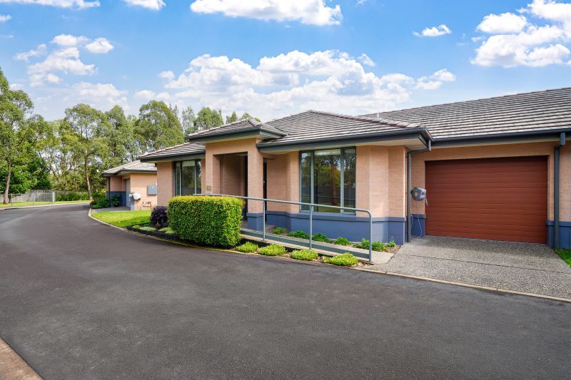 Spacious Two-Bedroom Villa in  Welcoming Retirement Community