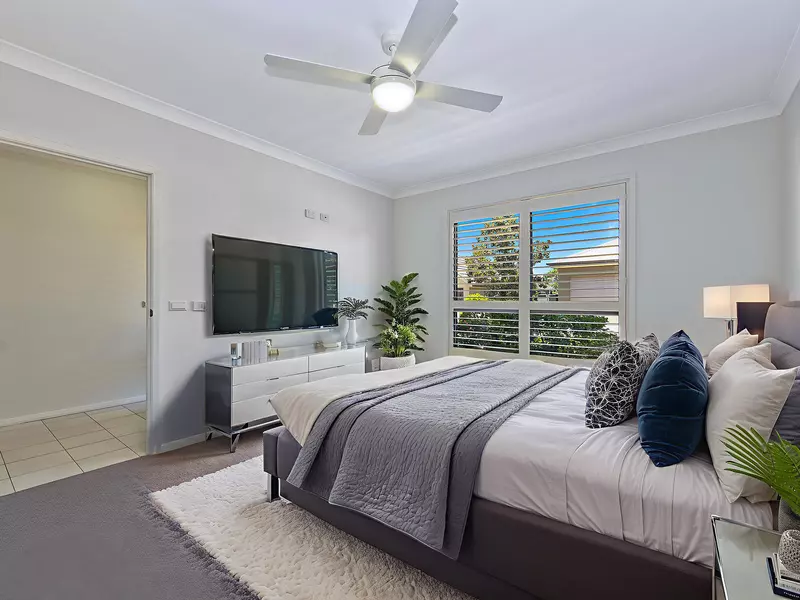 Modern Villa with Garden Retreat