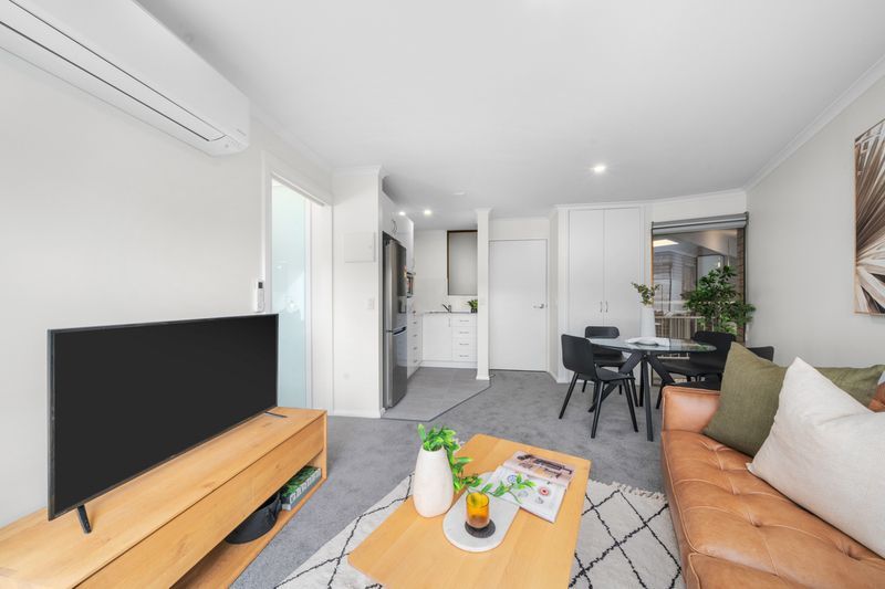 Apartment with views over community gardens