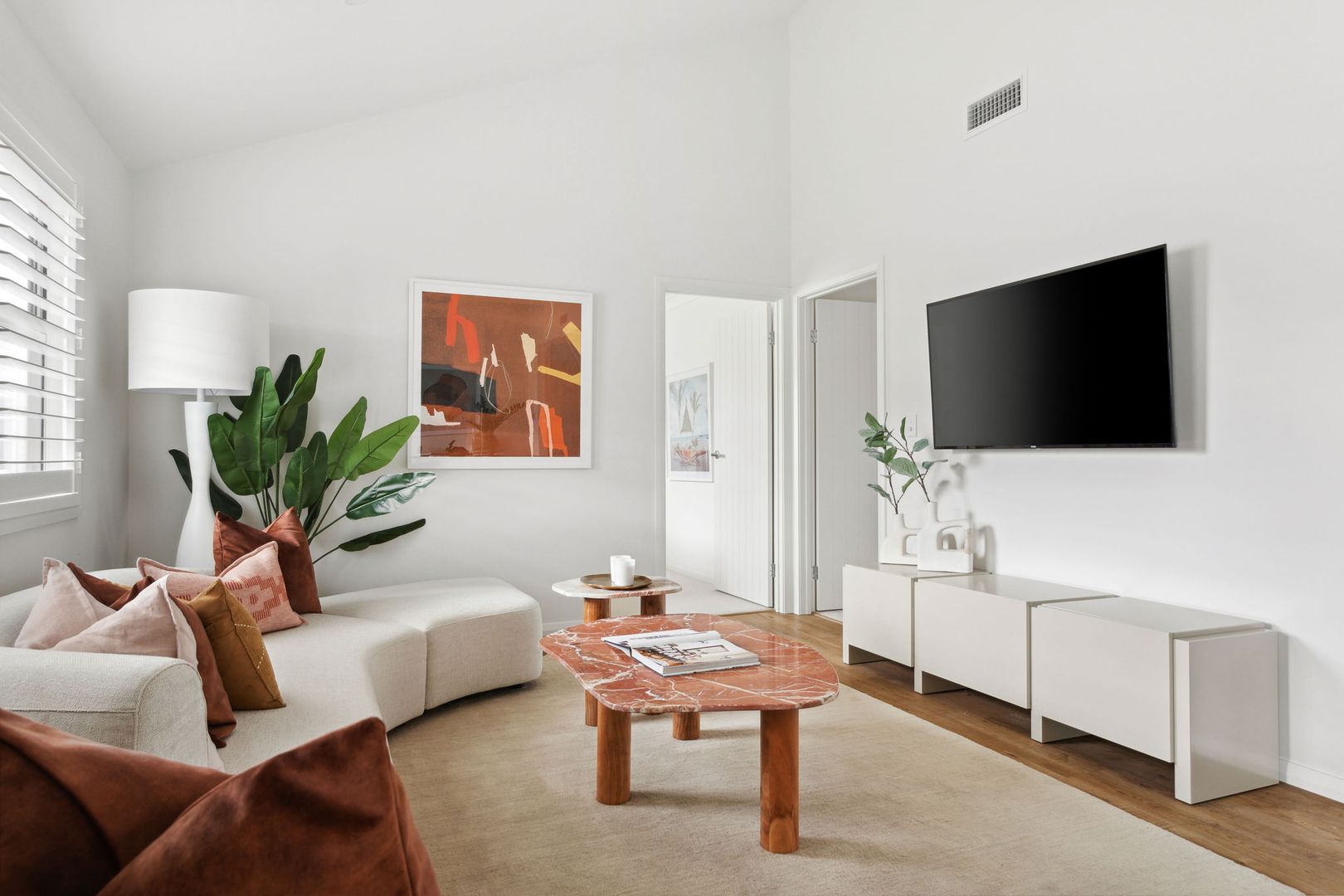 Clifton Yamba | Twist and Shout | 2-bed+ study