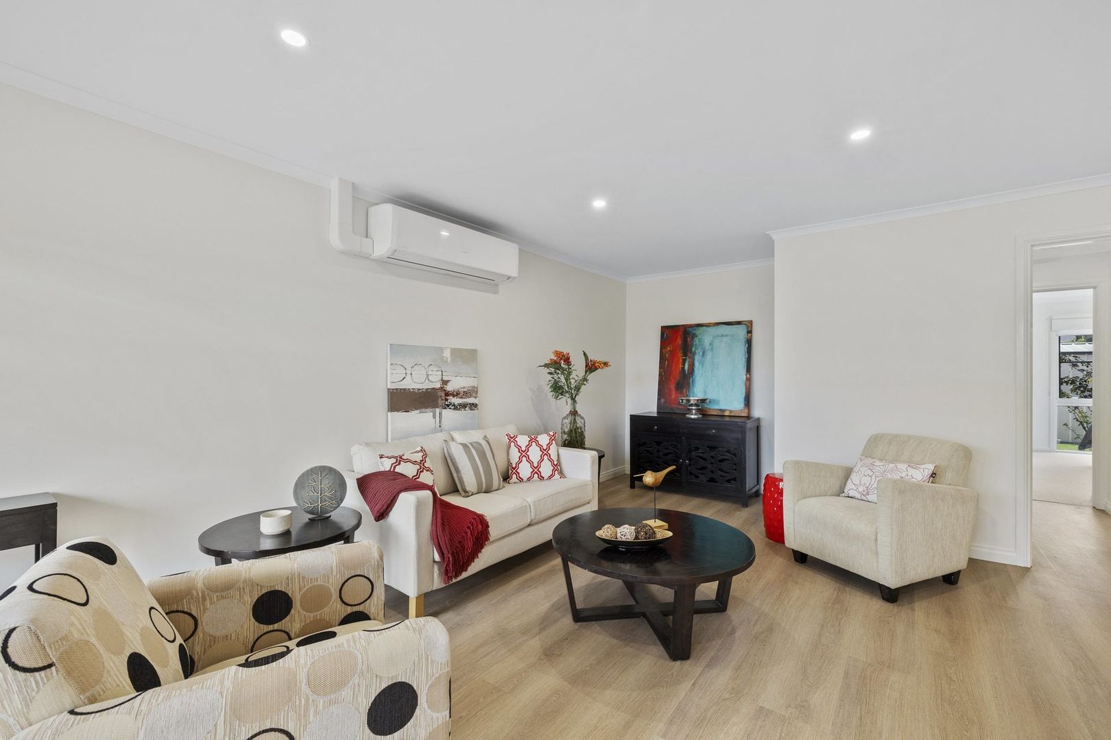 Totally upgraded Unit with Garden Outlook