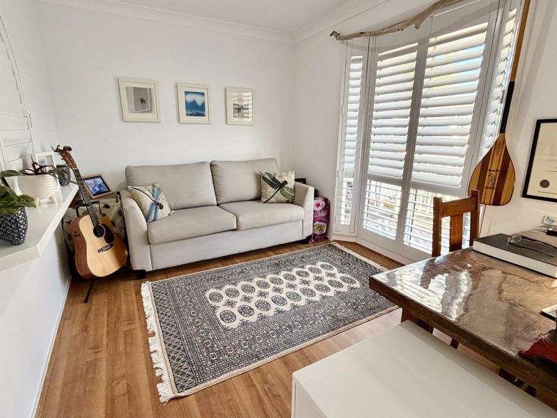 Stylish Living with Stunning Outlook