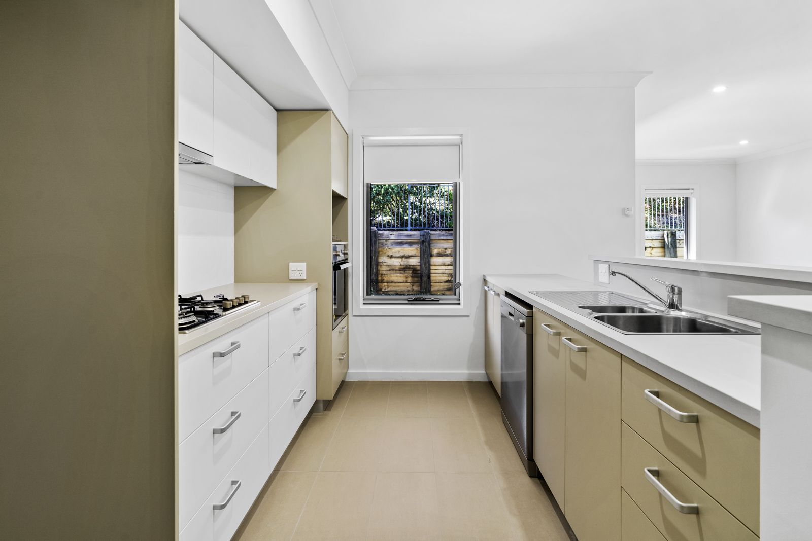 157/100 Gilchrist Drive, Campbelltown