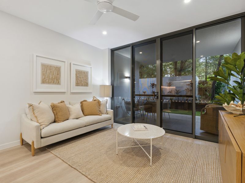 Low-maintenance two-bedroom apartment