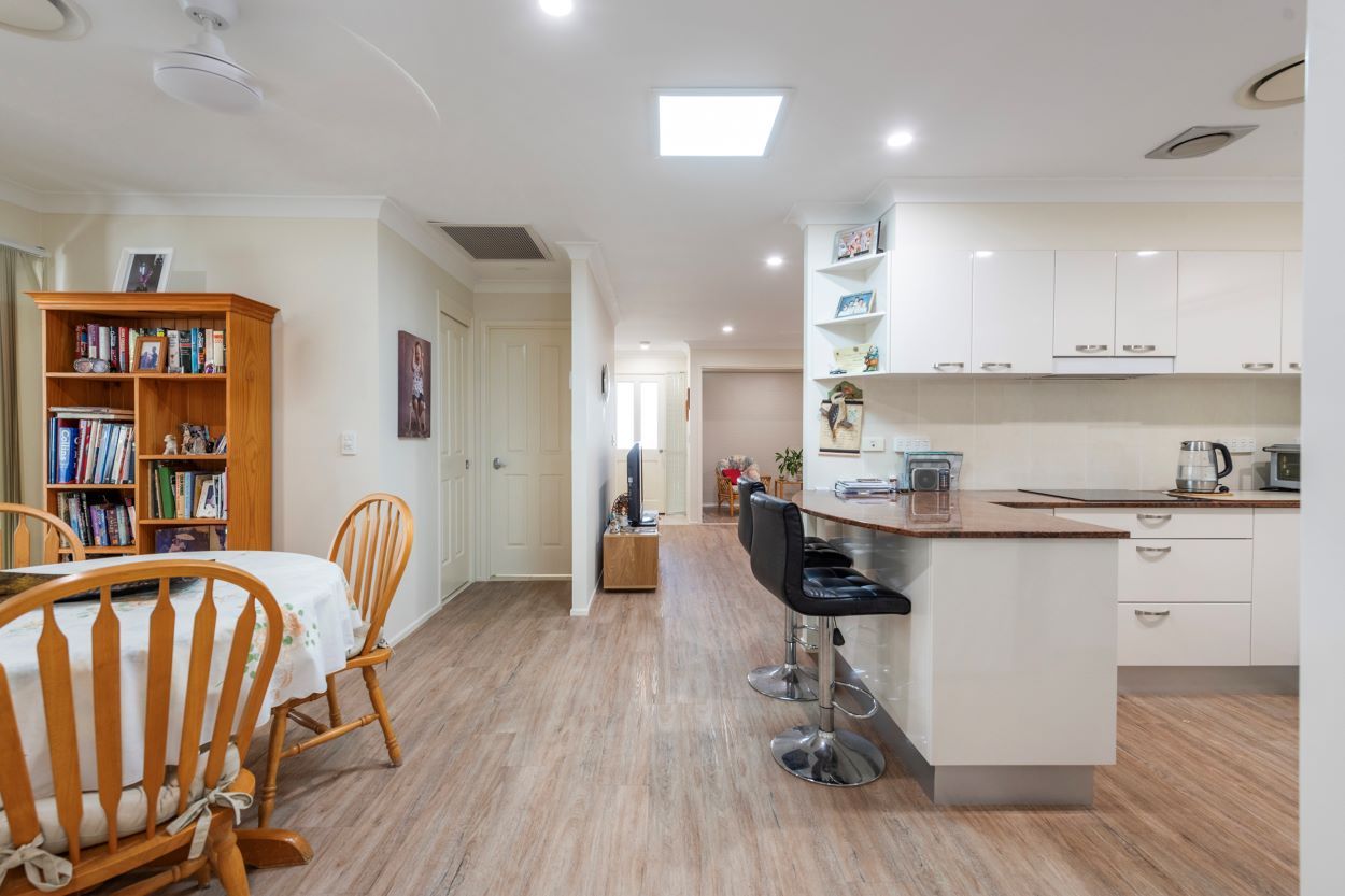 Home with Everything including a Double Garage - Palm Lake Yamba