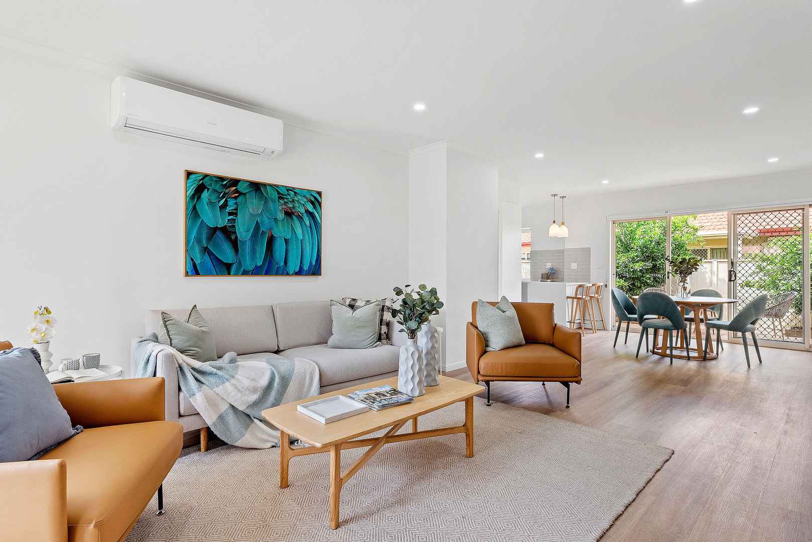 Beautiful 3bed 2bath  Villa close to everything!