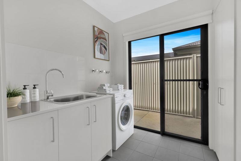 64/236-238 Waterview Blvd