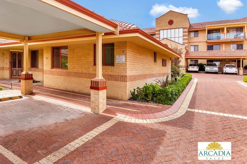 ARCADIA WATERS BICTON - Sought After Ground Floor Villa