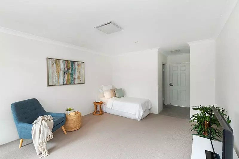 Stylish and newly renovated serviced apartment.