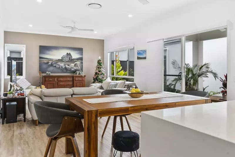 Site 164 - Established Brighton