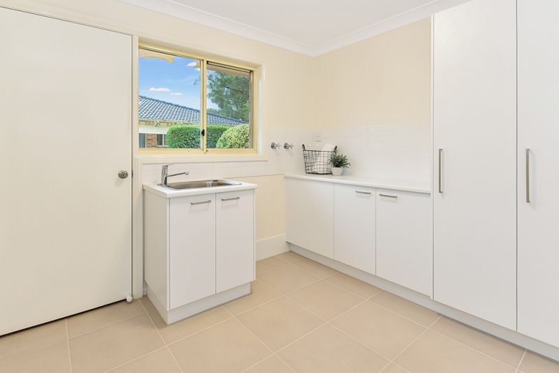 Stunning villa situated in a quiet cul de sac location with bushland setting