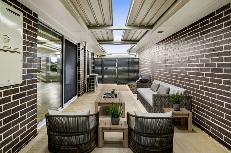 14/100 Gilchrist Drive, Campbelltown