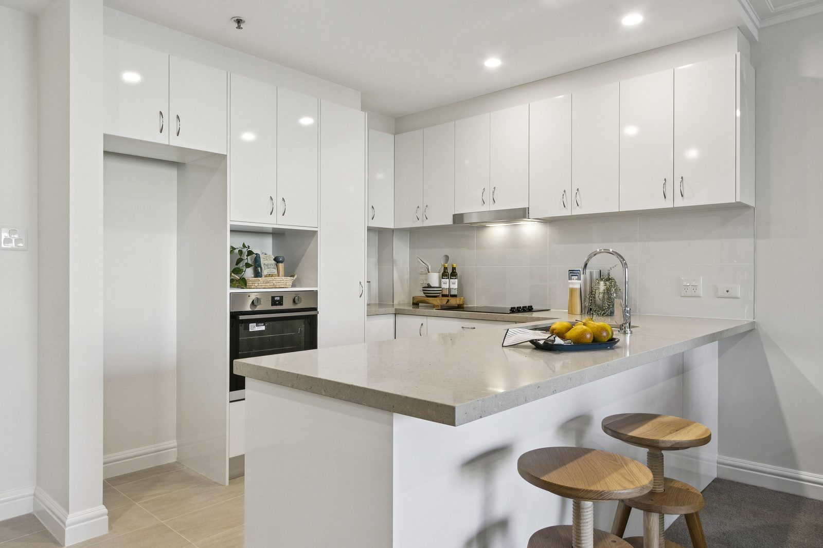 Peaceful One-Bedroom Apartment with a Leafy Outlook