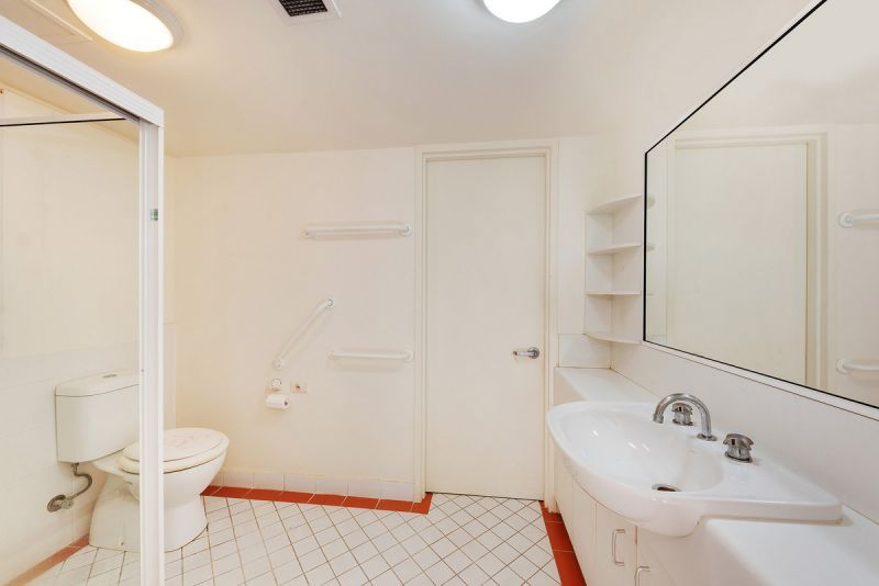 LEAFY LINDFIED FOR ONLY $199,000