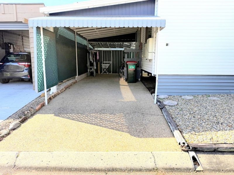 Spacious Home, Enclosed Veranda & Solar Power
