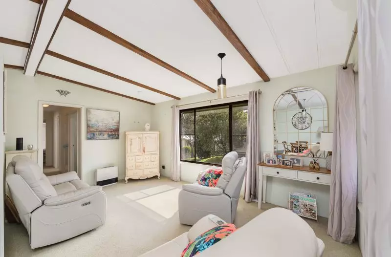 Perfectly Positioned Corner Block