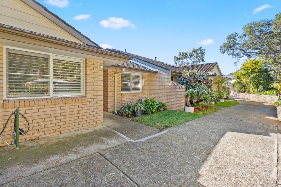 Refurbished and Light-filled 2 Bedroom Home - Simpson of Gallipoli 615