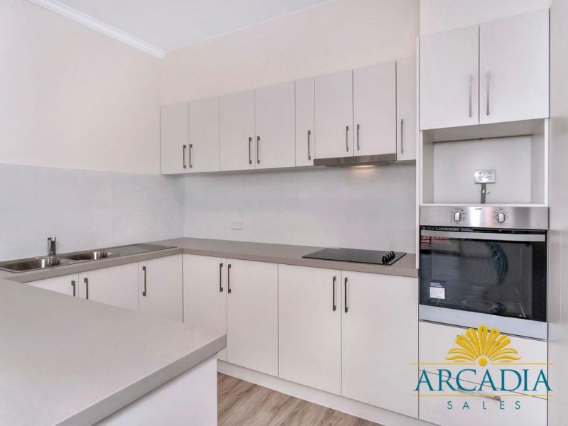 THE BEAUMONT SWANBOURNE - Top Floor 3 Bedroom North Facing Balcony