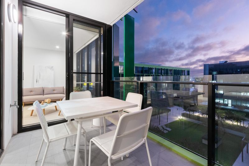 Great Outlook and Stylish Living!