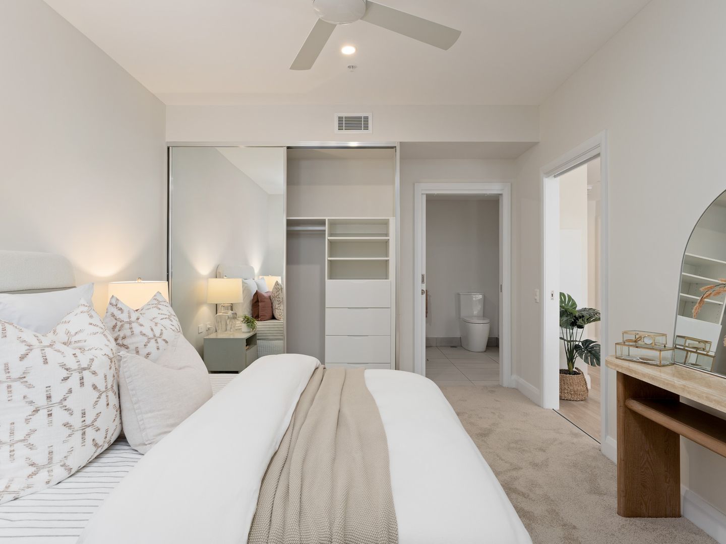 Oak Tree Retirement Village Jesmond - 1 Bedroom + 1 Bathroom Apartment
