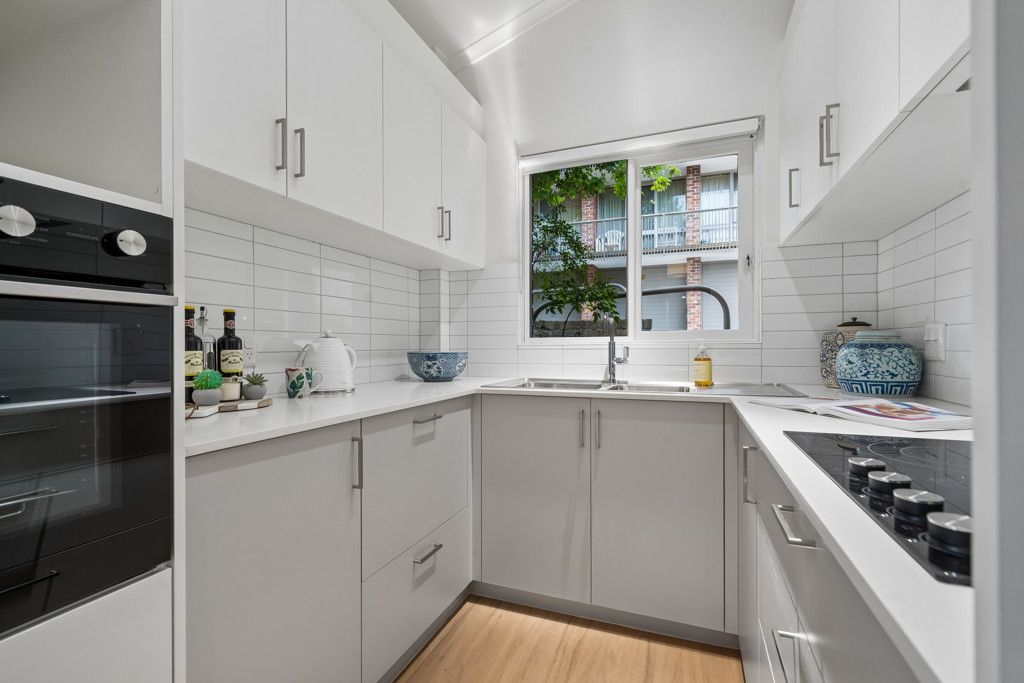 51| Fully renovated, north-facing two-bedroom bungalow