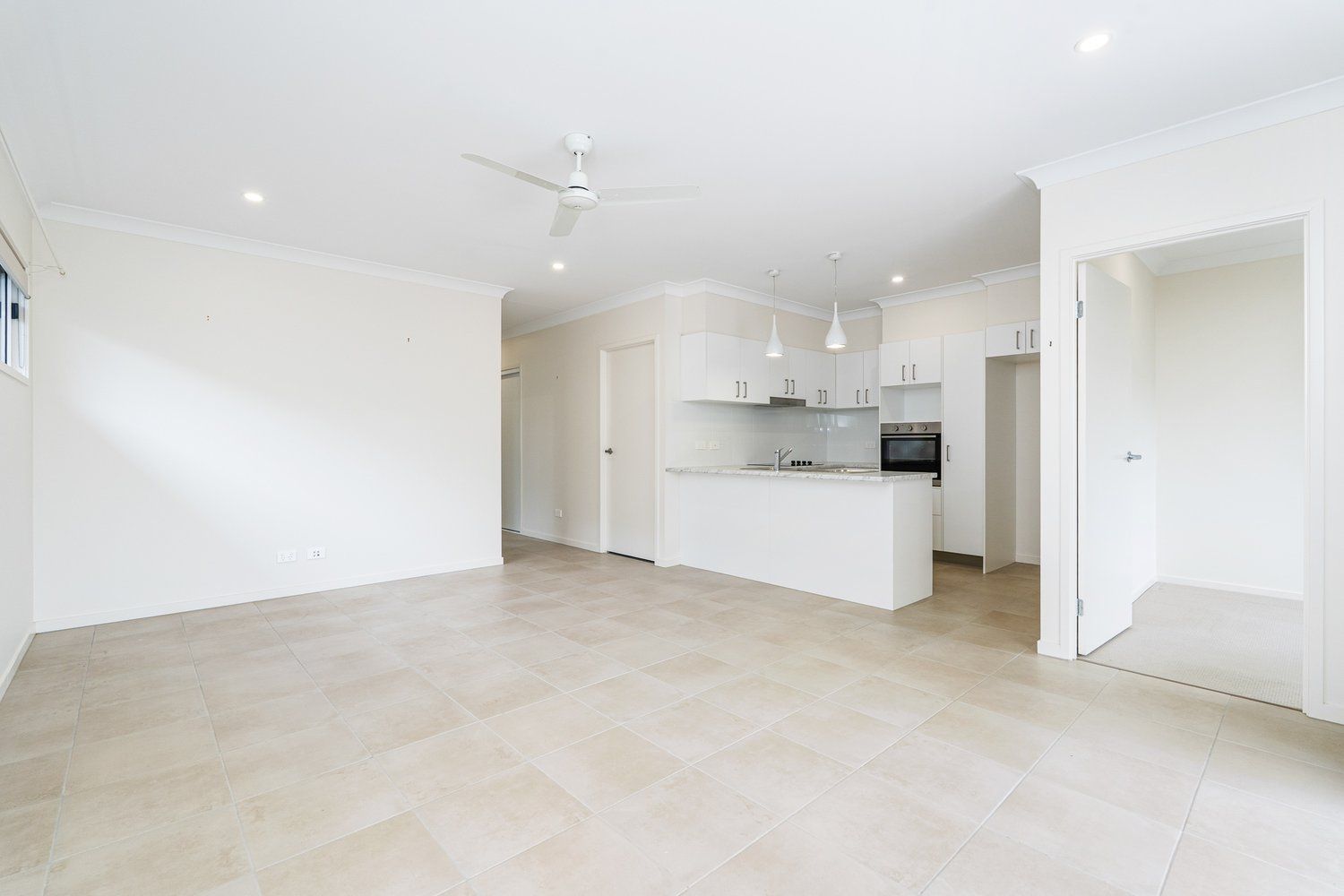 Bright, Stylish Home - Perfect for Easy Living!