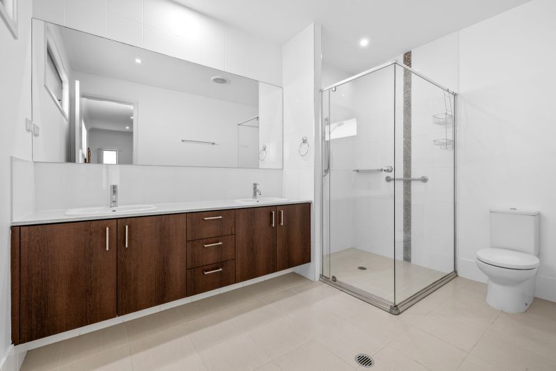 Spacious Living, Modern Three-Bedroom Design