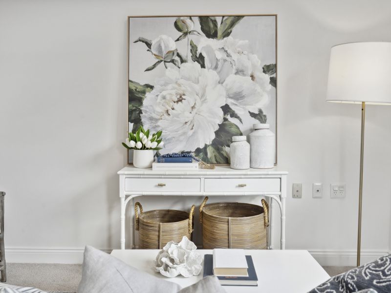 Move-in ready luxurious serviced apartment