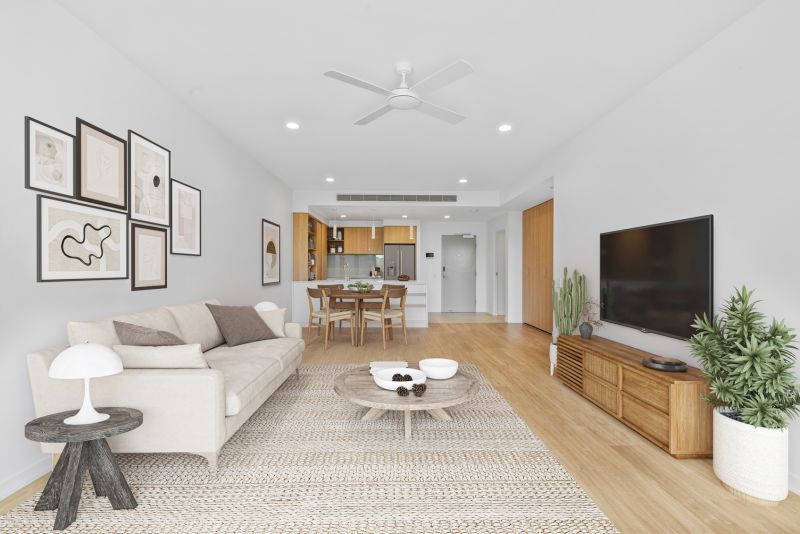 Ground Floor Living & Golf Course Views