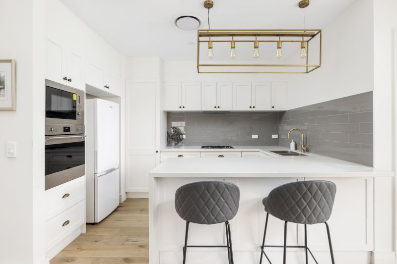 Well-presented 2 bedroom plus study