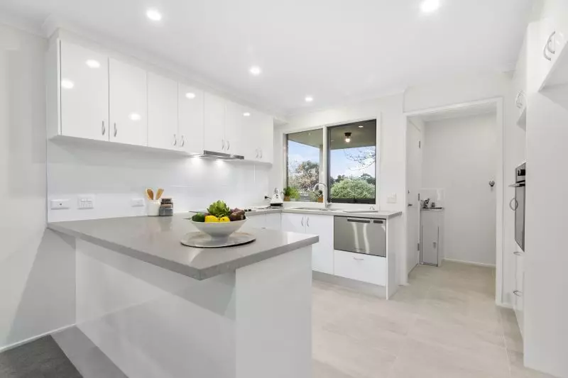 Newly refurbished 2-bed villa close to the community centre