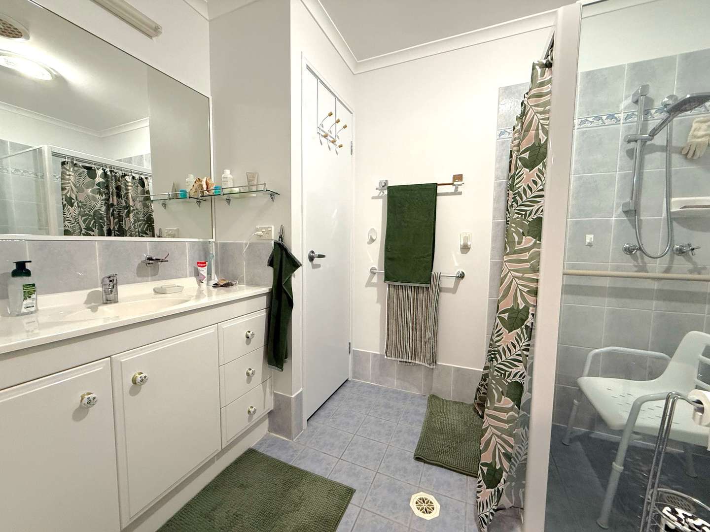 Retire in Comfort with Rural Views! 