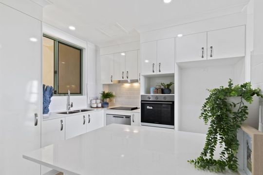 Lovely one-bedroom plus study