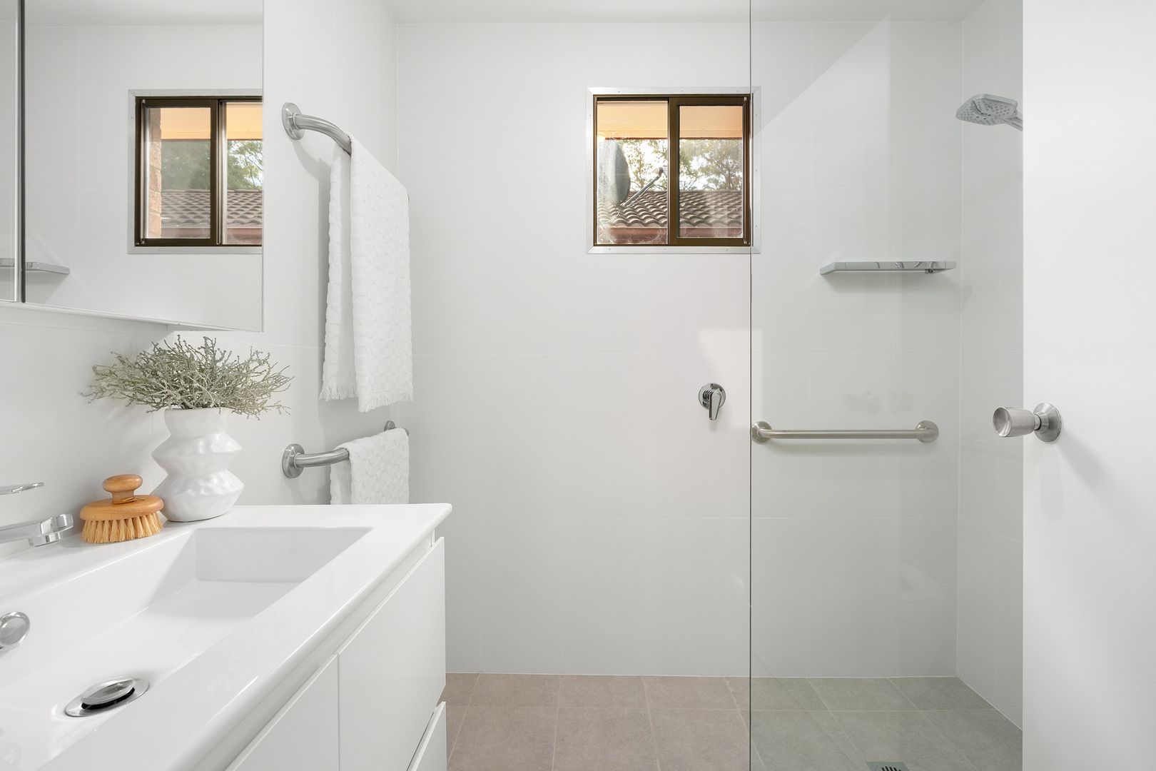 Spacious 2 Bedroom Home in a secluded setting