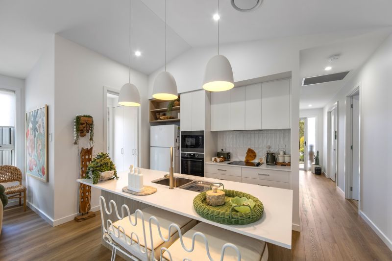 Quiet, Contemporary Living with Privacy and Space