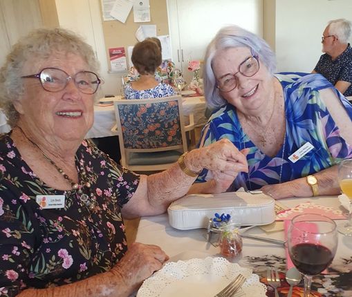 A springtime soiree for Sunset Ridge seniors 