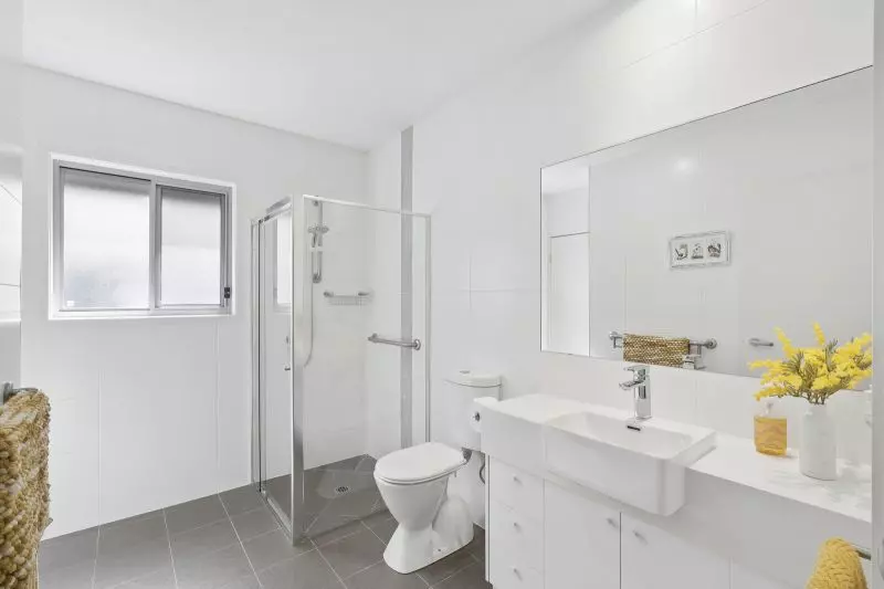 Site 200 - Established Heron