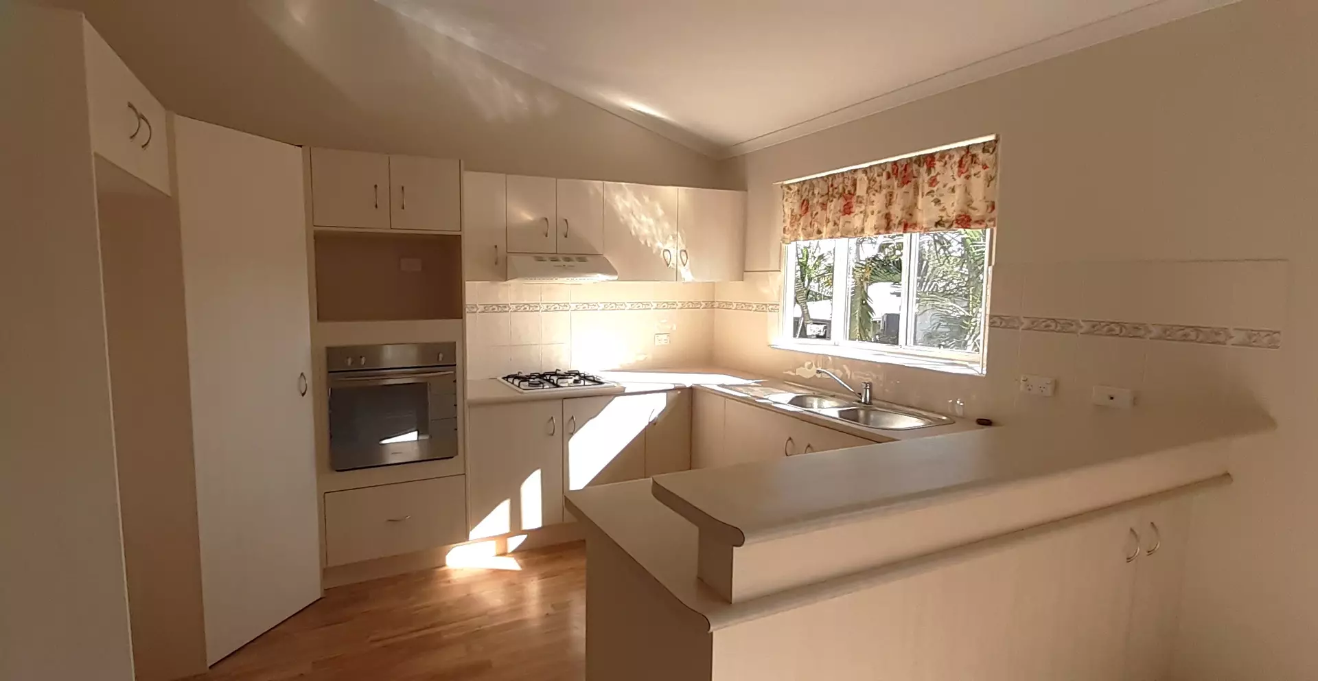 Palm Lake Resort Mt Warren Park 