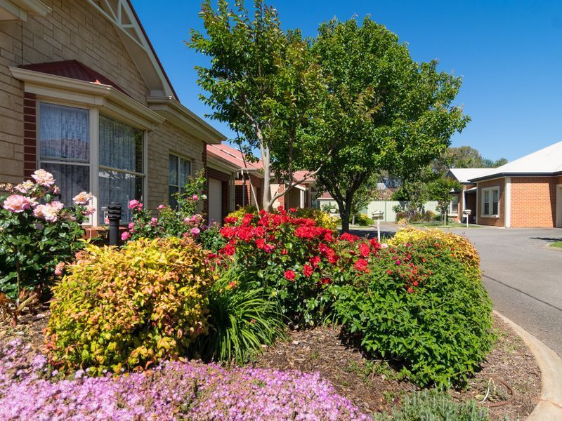 Spacious Independent Living Unit, perfect for the retiree requiring a little extra space!