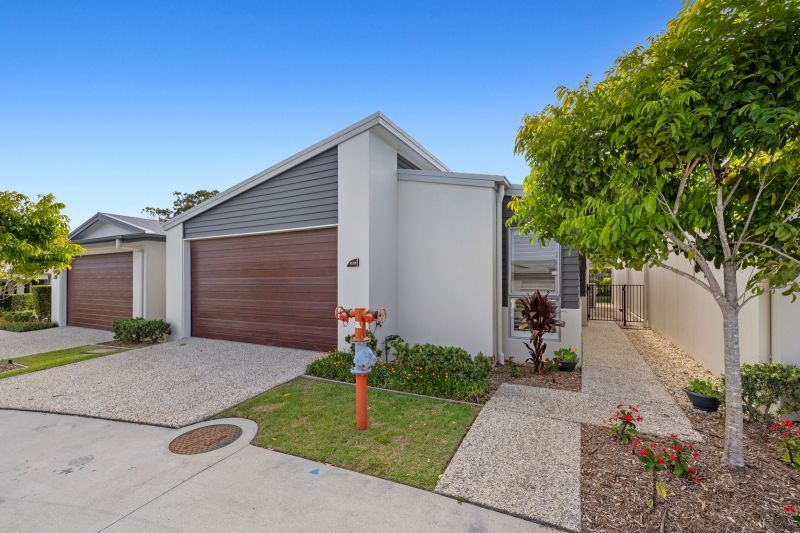 Coastal Two Bedroom + Study Home